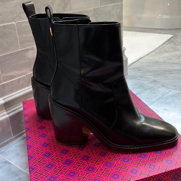 Tory Burch boots size 8 1/2 - Picture 1 of 8